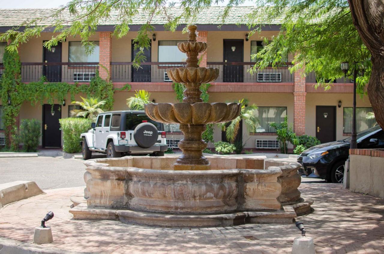 Hotel Siesta Real Mexicali Exterior photo